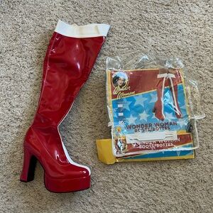Rubie’s Wonder Woman Red Patent Platform Heeled Comet Boots